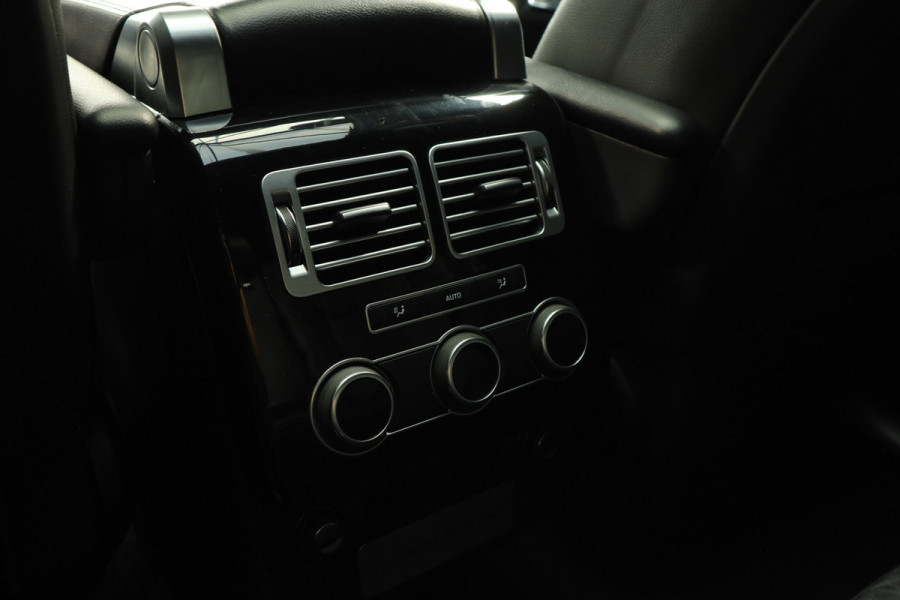 Land Rover Range Rover 3.0 TDV6 HSE Black Pack Pano Meridian Carplay 22'' LM velgen Leer Navi Camera ACC Zwarte binnenhemel Climate (3-zone)