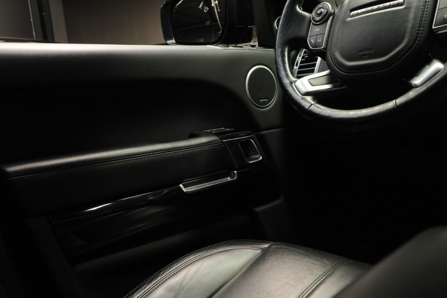 Land Rover Range Rover 3.0 TDV6 HSE Black Pack Pano Meridian Carplay 22'' LM velgen Leer Navi Camera ACC Zwarte binnenhemel Climate (3-zone)