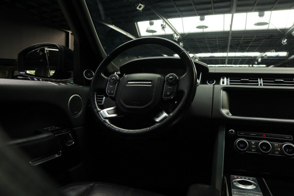 Land Rover Range Rover 3.0 TDV6 HSE Black Pack Pano Meridian Carplay 22'' LM velgen Leer Navi Camera ACC Zwarte binnenhemel Climate (3-zone)