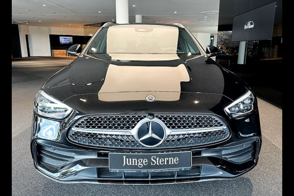 Mercedes-Benz C-Klasse Estate 300e AMG ** LED, MBUX+, WINTER-, KEYLESS-, MEMORY-, SPIEGEL-PACK ** Slechts 9.878km. - UNFALLFREI ** ** INFORMEER OOK NAAR ONZE AANTREKKELIJKE FINANCIAL-LEASE TARIEVEN ** Mercedes-Benz C-Klasse Estate 300e AMG ** LED, MBUX+, WINTER-, KEYLESS-, MEMORY-, SPIEGEL-PACK ** Slechts 9.878km. - UNFALLFREI ** ** INFORMEER OOK NAAR ONZE AANTREKKELIJKE FINANCIAL-LEASE TARIEVEN **