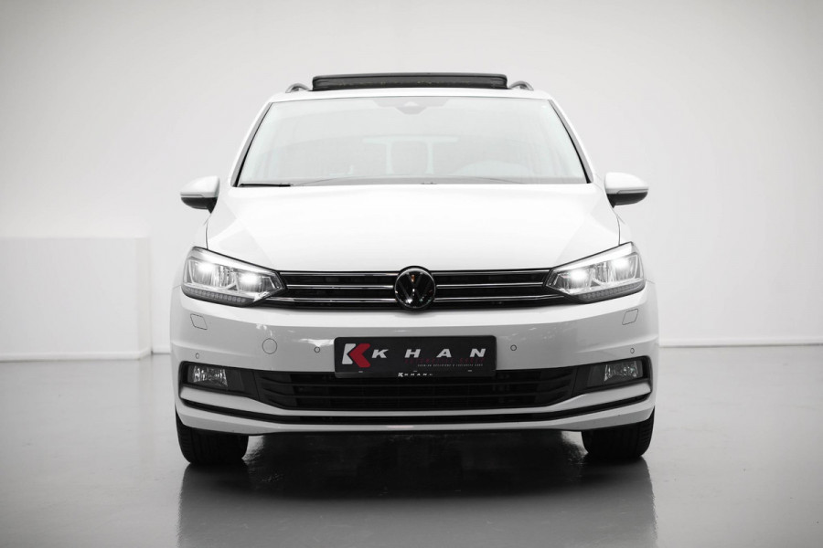 Volkswagen Touran 1.5 TSI Business 7p |Pano|Virtual|Keyless|Dodehoek|ACC|Camera|