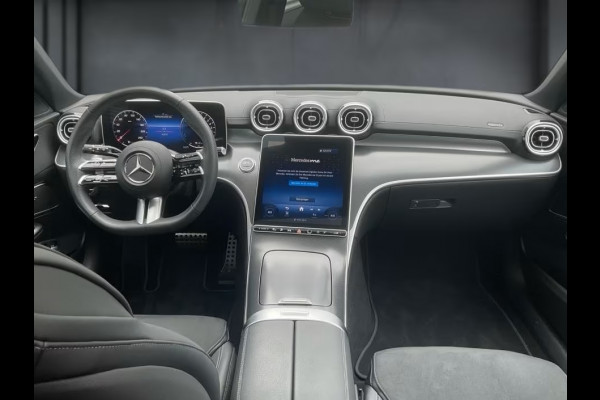 Mercedes-Benz C-Klasse Estate 300e AMG ** LED, MBUX+, PANO, TREKH, WINTER-, MEMORY-, KEYLESS-PACK ** 1e EIG - UNFALLFREI ** ** INFORMEER OOK NAAR ONZE AANTREKKELIJKE FINANCIAL-LEASE TARIEVEN **