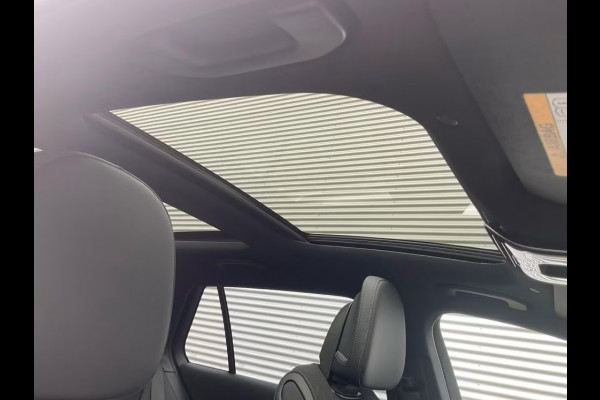 Mercedes-Benz C-Klasse Estate 300e AMG ** LED, MBUX+, PANO, TREKH, WINTER-, MEMORY-, KEYLESS-PACK ** 1e EIG - UNFALLFREI ** ** INFORMEER OOK NAAR ONZE AANTREKKELIJKE FINANCIAL-LEASE TARIEVEN **