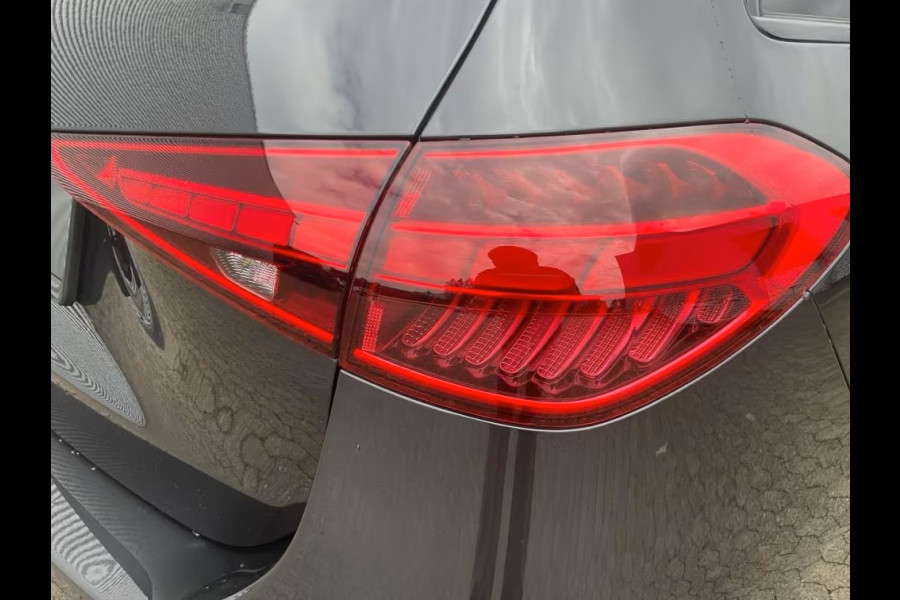 Mercedes-Benz C-Klasse Estate 300e AMG ** LED, MBUX+, PANO, TREKH, WINTER-, MEMORY-, KEYLESS-PACK ** 1e EIG - UNFALLFREI ** ** INFORMEER OOK NAAR ONZE AANTREKKELIJKE FINANCIAL-LEASE TARIEVEN **