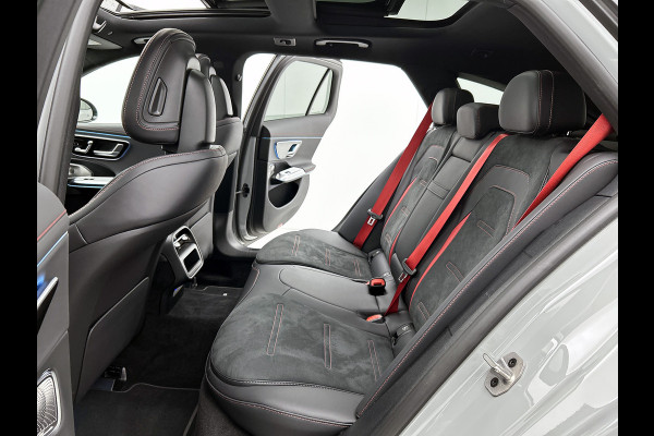 Mercedes-Benz E-Klasse Estate Mercedes-AMG 53 4MATIC+ Night Pakket 1+2 | Panorama Schuif-Kanteldak | 21 Inch AMG Velgen | Burmester® | Trekhaak | AMG Real Performance Sound. Inclusief 24 maanden MB Certified garantie voor Europa. Mercedes-Benz E-Klasse Estate Mercedes-AMG 53 4MATIC+ Night Pakket 1+2 | Panorama Schuif-Kanteldak | 21 Inch AMG Velgen | Burmester® | Trekhaak | AMG Real Performance Sound. Inclusief 24 maanden MB Certified garantie voor Europa.