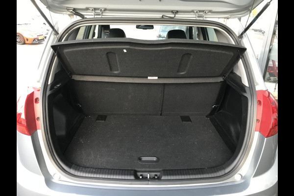 Kia Venga 1.6 DynamicPLusLine Automaat Zeer lage KM stand!