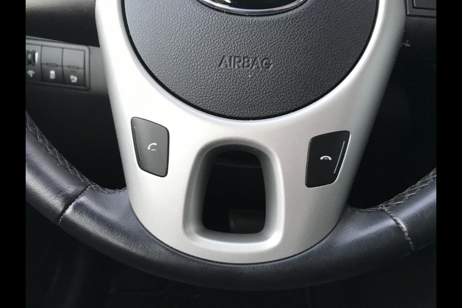 Kia Venga 1.6 DynamicPLusLine Automaat Zeer lage KM stand!
