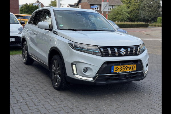 Suzuki Vitara 1.4 Boosterjet Smart Hybrid Automaat Select | Trekhaak, Apple CarPlay/Android Auto, Stoelverwarming, Adaptive cruise control, 1.