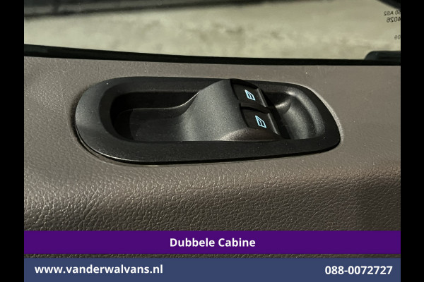 Ford Transit 2.0 TDCI 131pk L3H2 Dubbele Cabine Euro6 Airco | 6-Zits | LED | 2500kg Trekhaak | Cruisecontrol Verwarmde voorruit, Parkeersensoren Ford Transit 2.0 TDCI 131pk L3H2 Dubbele Cabine Euro6 Airco | 6-Zits | LED | 2500kg Trekhaak | Cruisecontrol Verwarmde voorruit, Parkeersensoren