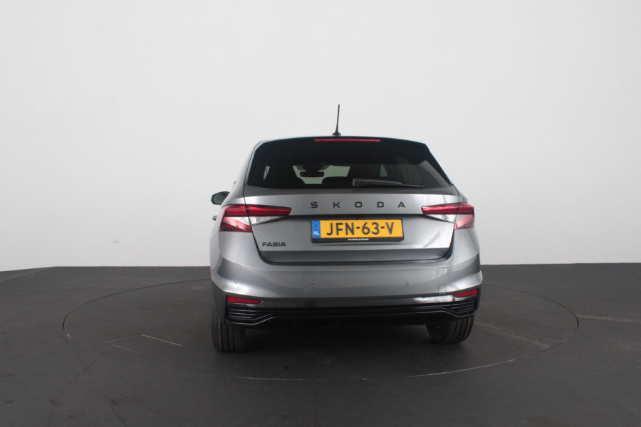 Škoda Fabia 1.0 TSI Monte Carlo (116pk) > Winterpakket Plus/Zwart dak/Camera... Škoda Fabia 1.0 TSI Monte Carlo (116pk) > Winterpakket Plus/Zwart dak/Camera...