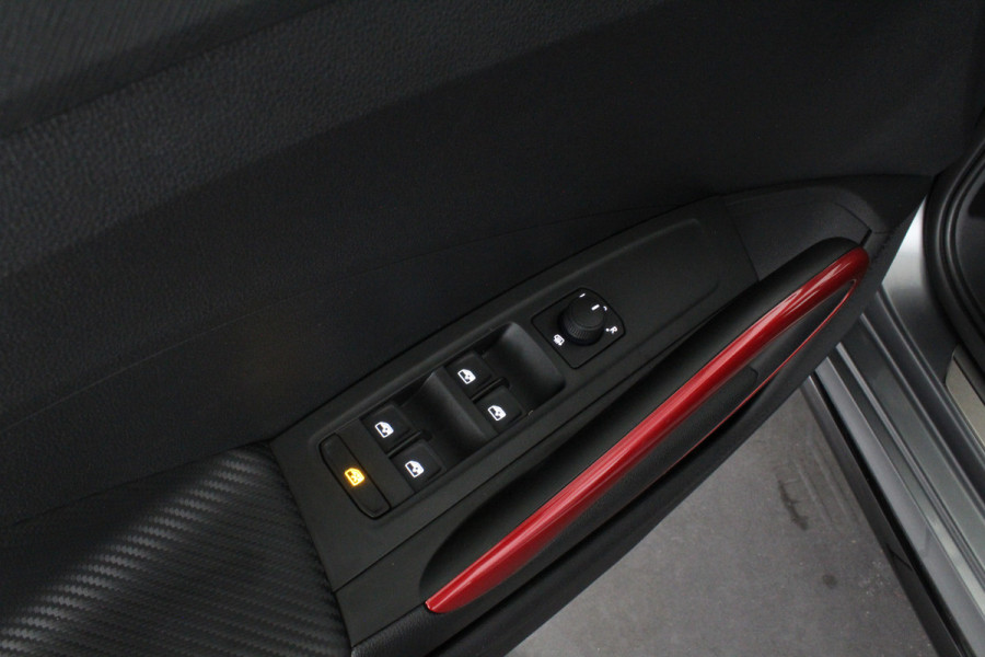 Škoda Fabia 1.0 TSI Monte Carlo (116pk) > Winterpakket Plus/Zwart dak/Camera... Škoda Fabia 1.0 TSI Monte Carlo (116pk) > Winterpakket Plus/Zwart dak/Camera...