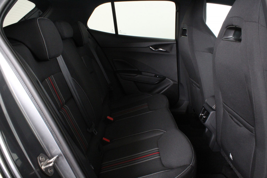Škoda Fabia 1.0 TSI Monte Carlo (116pk) > Winterpakket Plus/Zwart dak/Camera... Škoda Fabia 1.0 TSI Monte Carlo (116pk) > Winterpakket Plus/Zwart dak/Camera...