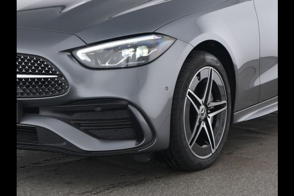 Mercedes-Benz C-Klasse Estate 300 e AMG Plug-In Hybride AMG Line | Night Pakket | Trekhaak | Panorama Schuif-Kanteldak | Memory Voorstoelen. Inclusief 24 maanden Mercedes-Benz Certified garantie voor Europa. Mercedes-Benz C-Klasse Estate 300 e AMG Plug-In Hybride AMG Line | Night Pakket | Trekhaak | Panorama Schuif-Kanteldak | Memory Voorstoelen. Inclusief 24 maanden Mercedes-Benz Certified garantie voor Europa.