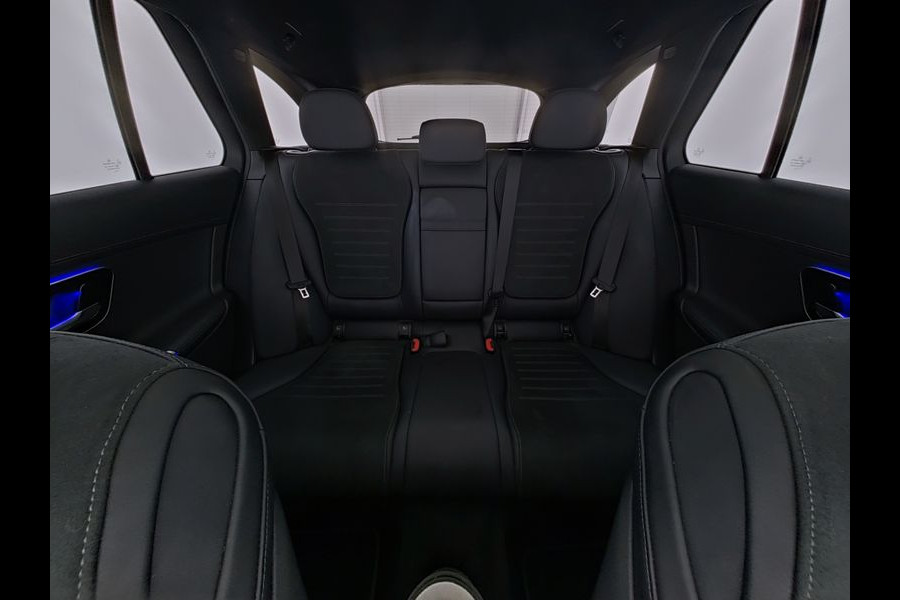 Mercedes-Benz C-Klasse Estate 300 e AMG Plug-In Hybride AMG Line | Night Pakket | Trekhaak | Panorama Schuif-Kanteldak | Memory Voorstoelen. Inclusief 24 maanden Mercedes-Benz Certified garantie voor Europa. Mercedes-Benz C-Klasse Estate 300 e AMG Plug-In Hybride AMG Line | Night Pakket | Trekhaak | Panorama Schuif-Kanteldak | Memory Voorstoelen. Inclusief 24 maanden Mercedes-Benz Certified garantie voor Europa.