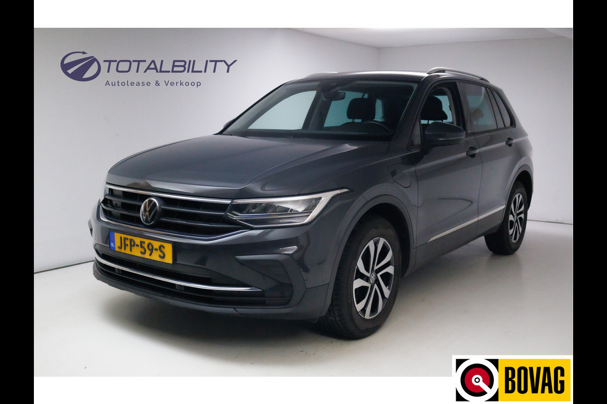 Volkswagen Tiguan 1.4 TSI eHybrid Active 245 PK | Elec. trekhaak | Stoel- & stuurverwarming | Adaptieve cruise, App. connect, Navigatie