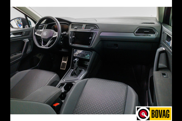 Volkswagen Tiguan 1.4 TSI eHybrid Active 245 PK | Elec. trekhaak | Stoel- & stuurverwarming | Adaptieve cruise, App. connect, Navigatie
