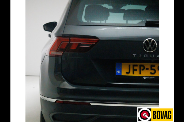 Volkswagen Tiguan 1.4 TSI eHybrid Active 245 PK | Elec. trekhaak | Stoel- & stuurverwarming | Adaptieve cruise, App. connect, Navigatie