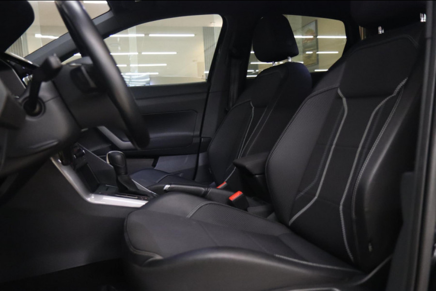 Volkswagen Polo 1.0 TSI Highline Business R / CARPLAY/CAMERA/NAVI/SFEER/VOL Volkswagen Polo 1.0 TSI Highline Business R / CARPLAY/CAMERA/NAVI/SFEER/VOL