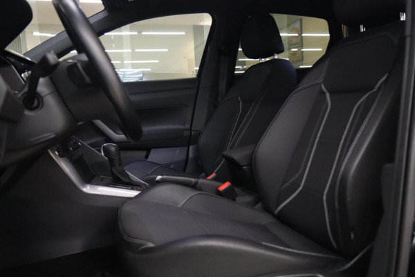 Volkswagen Polo 1.0 TSI Highline Business R / CARPLAY/CAMERA/NAVI/SFEER/VOL Volkswagen Polo 1.0 TSI Highline Business R / CARPLAY/CAMERA/NAVI/SFEER/VOL