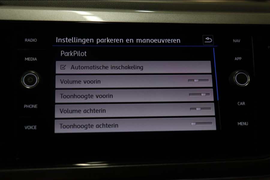 Volkswagen Polo 1.0 TSI Highline Business R / CARPLAY/CAMERA/NAVI/SFEER/VOL Volkswagen Polo 1.0 TSI Highline Business R / CARPLAY/CAMERA/NAVI/SFEER/VOL