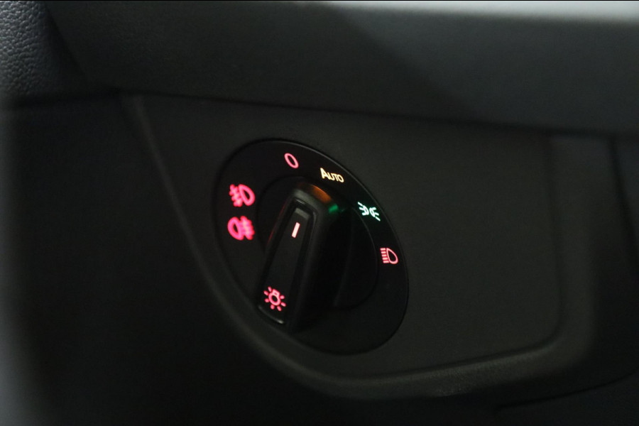 Volkswagen Polo 1.0 TSI Highline Business R / CARPLAY/CAMERA/NAVI/SFEER/VOL Volkswagen Polo 1.0 TSI Highline Business R / CARPLAY/CAMERA/NAVI/SFEER/VOL