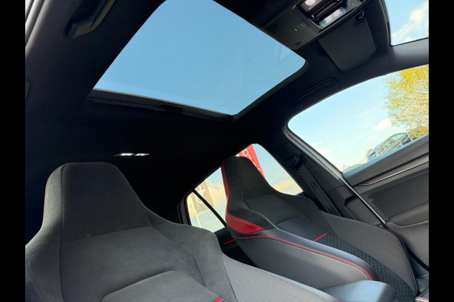 Volkswagen Golf 2.0 TSI GTI Clubsport Panorama Volkswagen Golf 2.0 TSI GTI Clubsport Panorama