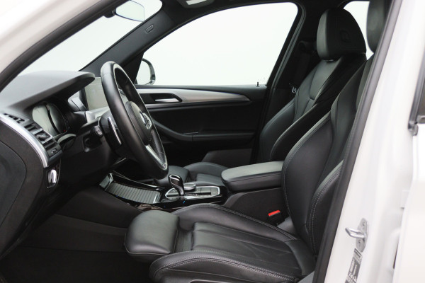BMW X3 xDrive30e High Executive M-pakket Leer, Stoelverwarming, Camera, Cruise, Apple Carplay, LED, DAB, 19''