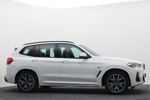 BMW X3 xDrive30e High Executive M-pakket Leer, Stoelverwarming, Camera, Cruise, Apple Carplay, LED, DAB, 19''