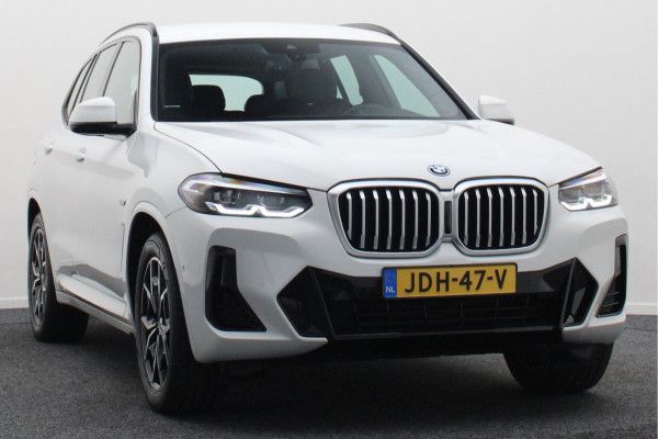 BMW X3 xDrive30e High Executive M-pakket Leer, Stoelverwarming, Camera, Cruise, Apple Carplay, LED, DAB, 19''