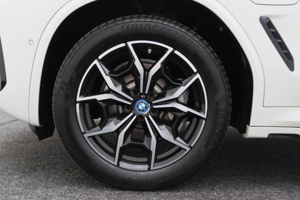 BMW X3 xDrive30e High Executive M-pakket Leer, Stoelverwarming, Camera, Cruise, Apple Carplay, LED, DAB, 19''