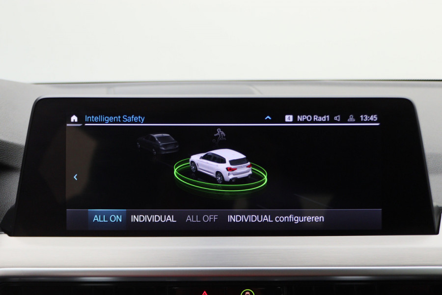 BMW X3 xDrive30e High Executive M-pakket Leer, Stoelverwarming, Camera, Cruise, Apple Carplay, LED, DAB, 19''