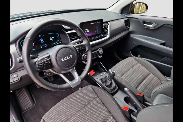 Kia Stonic 1.0 T-GDi MHEV DynamicPlusLine | Key-Less | Stoelverwarming | Privacy Glass | Navigatie |