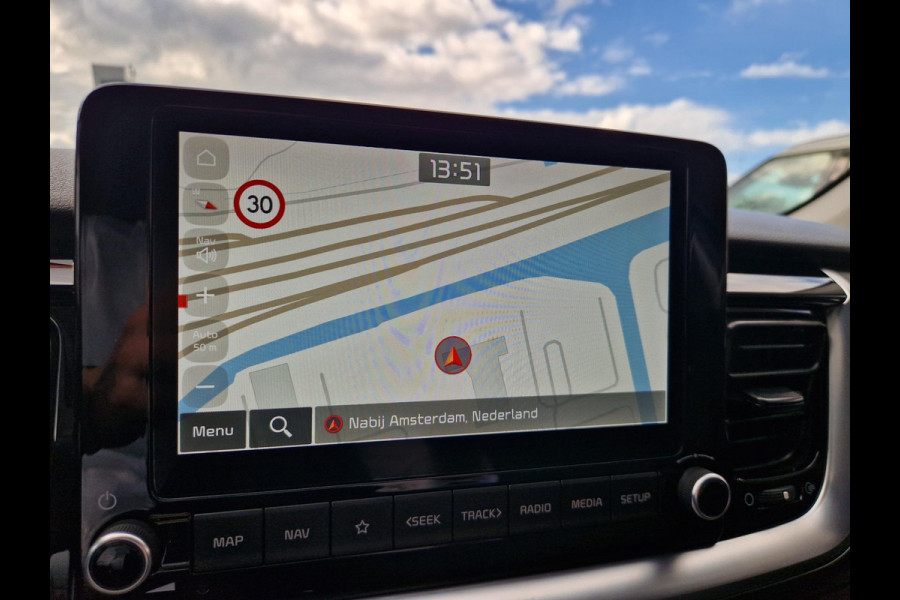 Kia Stonic 1.0 T-GDi MHEV DynamicPlusLine | Key-Less | Stoelverwarming | Privacy Glass | Navigatie |