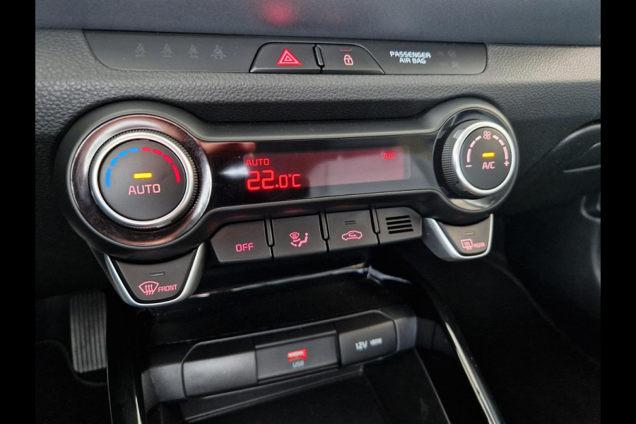 Kia Stonic 1.0 T-GDi MHEV DynamicPlusLine | Key-Less | Stoelverwarming | Privacy Glass | Navigatie |