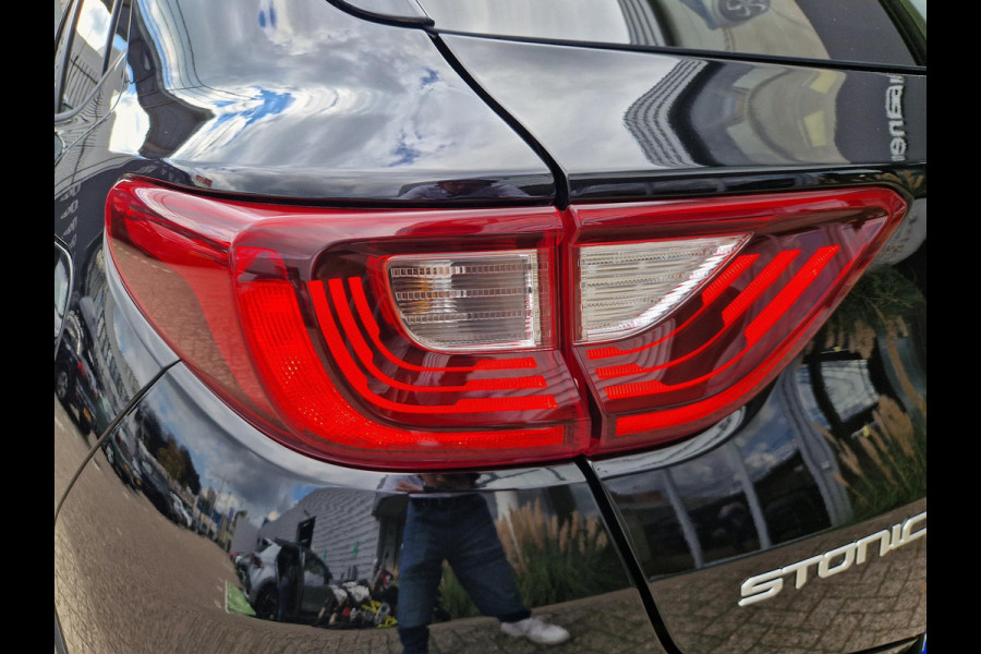 Kia Stonic 1.0 T-GDi MHEV DynamicPlusLine | Key-Less | Stoelverwarming | Privacy Glass | Navigatie |