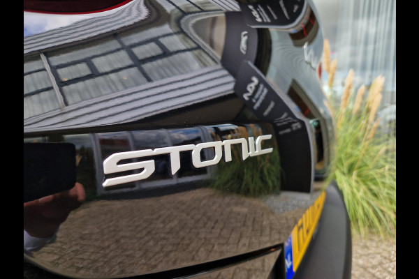 Kia Stonic 1.0 T-GDi MHEV DynamicPlusLine | Key-Less | Stoelverwarming | Privacy Glass | Navigatie |