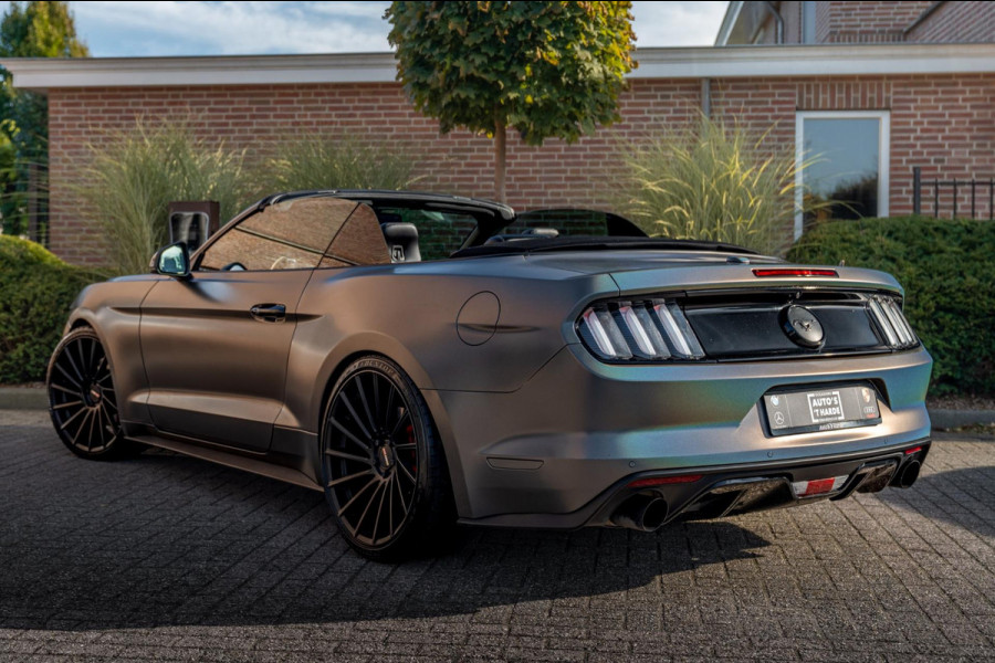 Ford Mustang Convertible 2.3 EcoBoost Ford Mustang Convertible 2.3 EcoBoost