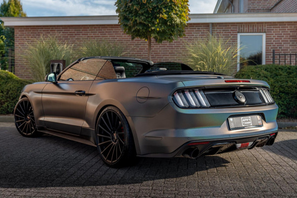 Ford Mustang Convertible 2.3 EcoBoost Ford Mustang Convertible 2.3 EcoBoost