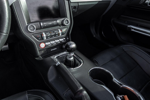 Ford Mustang Convertible 2.3 EcoBoost Ford Mustang Convertible 2.3 EcoBoost