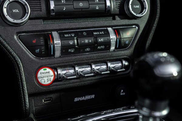 Ford Mustang Convertible 2.3 EcoBoost Ford Mustang Convertible 2.3 EcoBoost