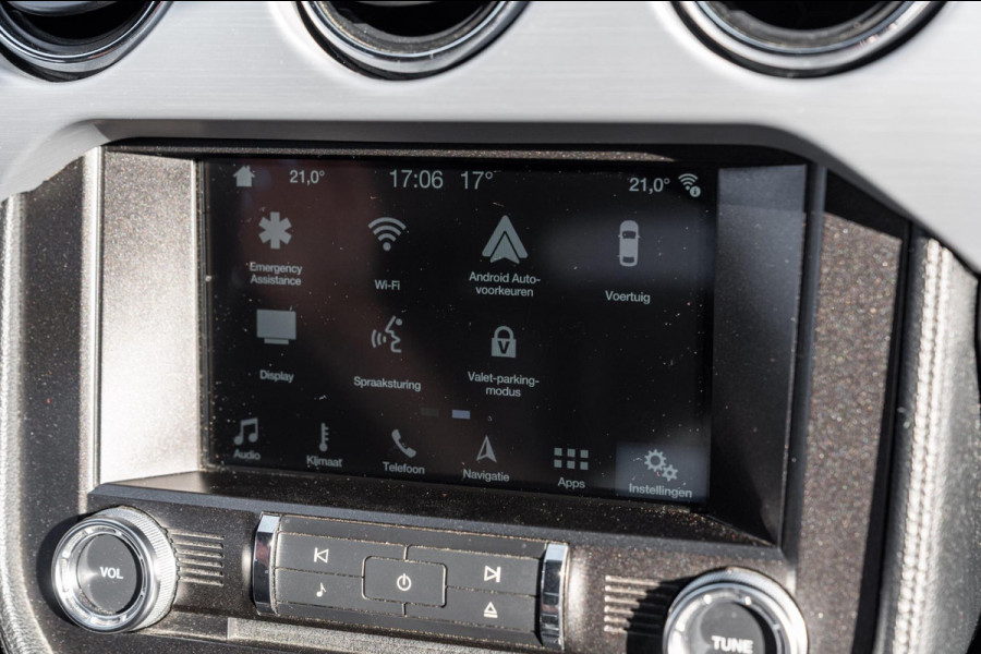 Ford Mustang Convertible 2.3 EcoBoost Ford Mustang Convertible 2.3 EcoBoost