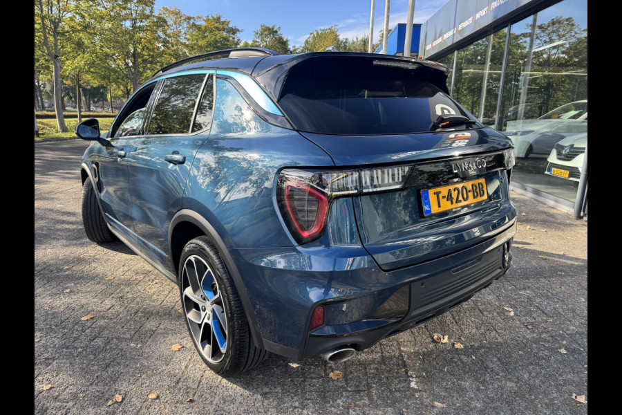 Lynk & Co 01 1.5 Orig NL|MY23|Zwarte hemel|Rolhoes|360 camera|Snelladen