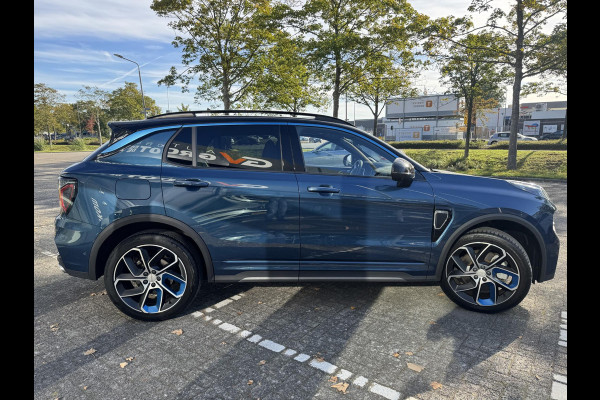 Lynk & Co 01 1.5 Orig NL|MY23|Zwarte hemel|Rolhoes|360 camera|Snelladen