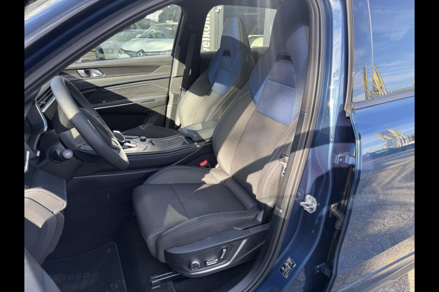 Lynk & Co 01 1.5 Orig NL|MY23|Zwarte hemel|Rolhoes|360 camera|Snelladen