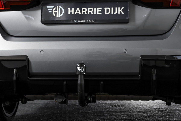 BMW 1-serie 120 M Sport | Innovation Pack | Premium Pack | S/K-Panodak | Dig. Cockpit | Adapt. Cruise | Stoel+-Stuurverw. | 360 Camera | NAV + App. Connect | Harman\Kardon | Head-Up | LM 19" | Afn. trekhaak | 1481