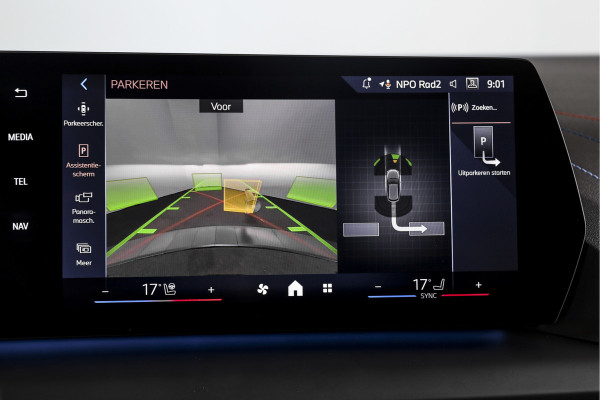 BMW 1-serie 120 M Sport | Innovation Pack | Premium Pack | S/K-Panodak | Dig. Cockpit | Adapt. Cruise | Stoel+-Stuurverw. | 360 Camera | NAV + App. Connect | Harman\Kardon | Head-Up | LM 19" | Afn. trekhaak | 1481