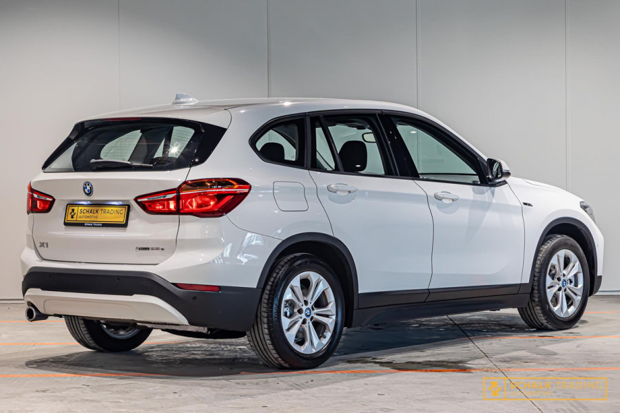 BMW X1 XDrive25e High Executive|StoelV|Psensor|Garantie|1eig