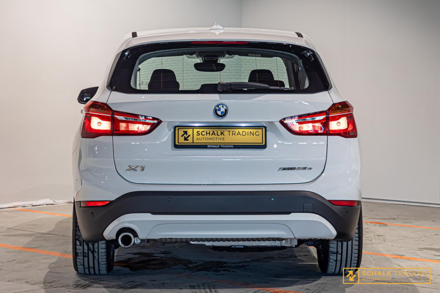BMW X1 XDrive25e High Executive|StoelV|Psensor|Garantie|1eig