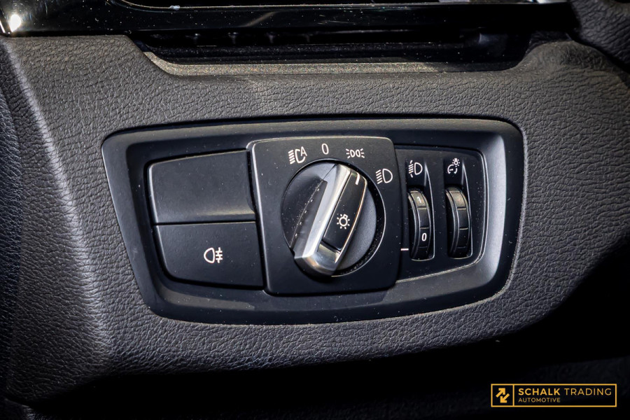 BMW X1 XDrive25e High Executive|StoelV|Psensor|Garantie|1eig