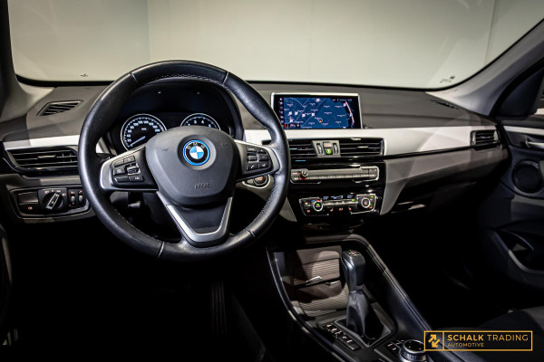 BMW X1 XDrive25e High Executive|StoelV|Psensor|Garantie|1eig